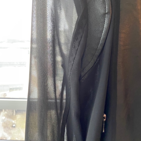 Black jacket - Picture 4 of 7